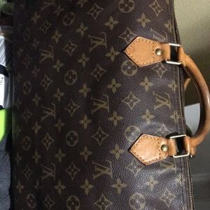 LV authentic